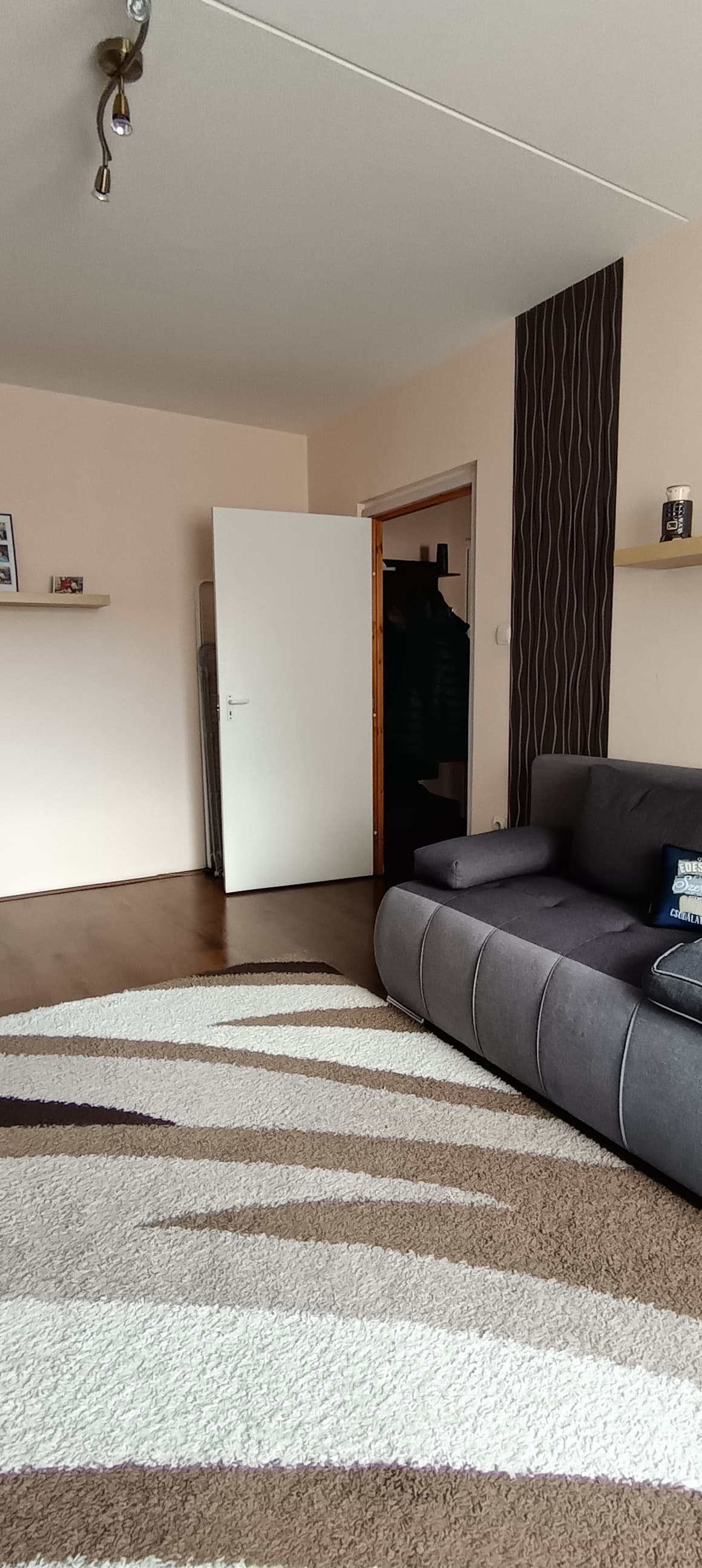 Eladó panel lakás – Pécs, Aidinger János út 4