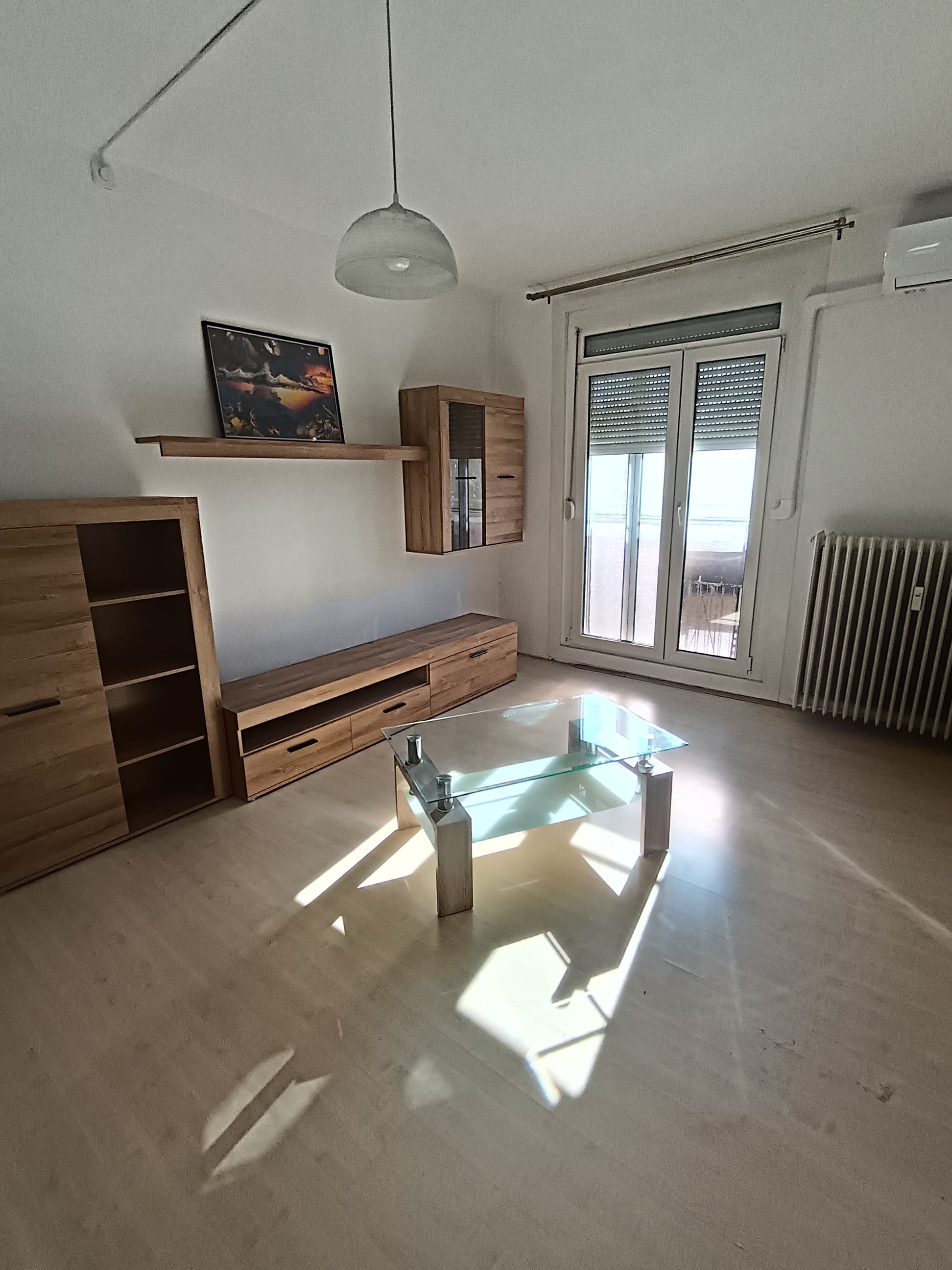 Páfrány utcában, azonnal költözhető lakás eladó! 4