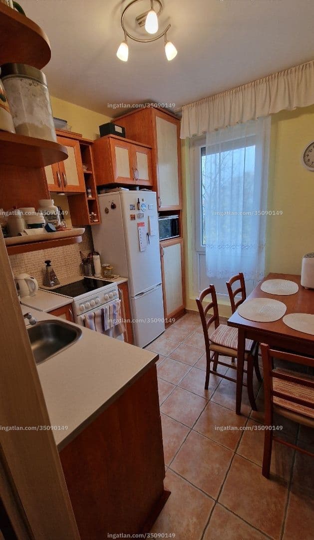 Eladó panel lakás – Pécs, Kertváros 3